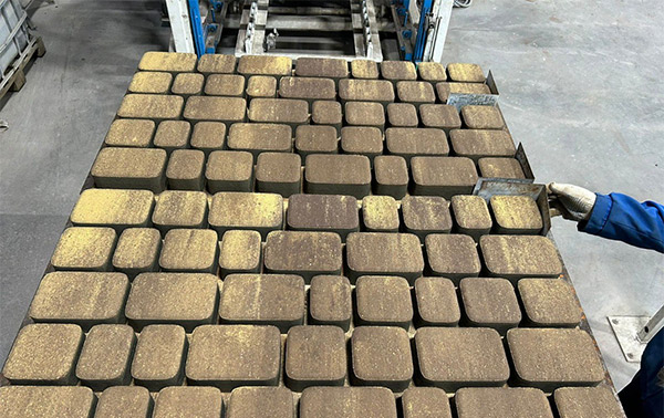 Вибропрессованная тротуарная плитка или вибролитая: какая лучше